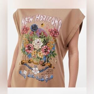 Bershka New Horizons Floral Graphic muscle Tee size M